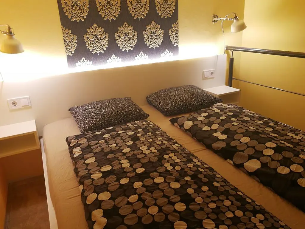 Rakoczi Studios Budapest 0*,